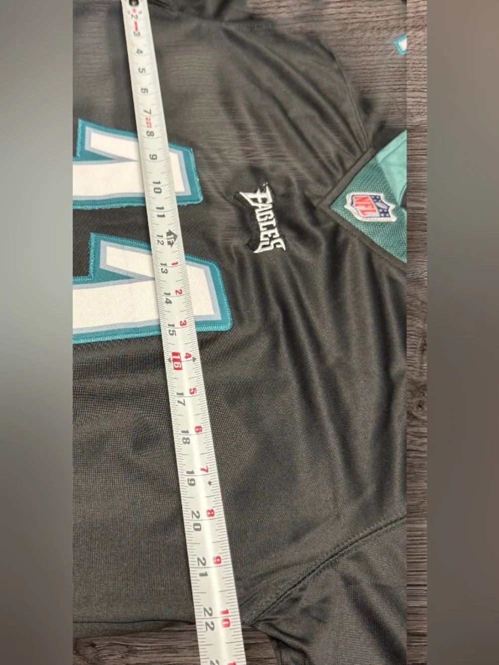 NWT Nike NFL Philadelphia Eagles Carson Wentz #11 jersey SZ M